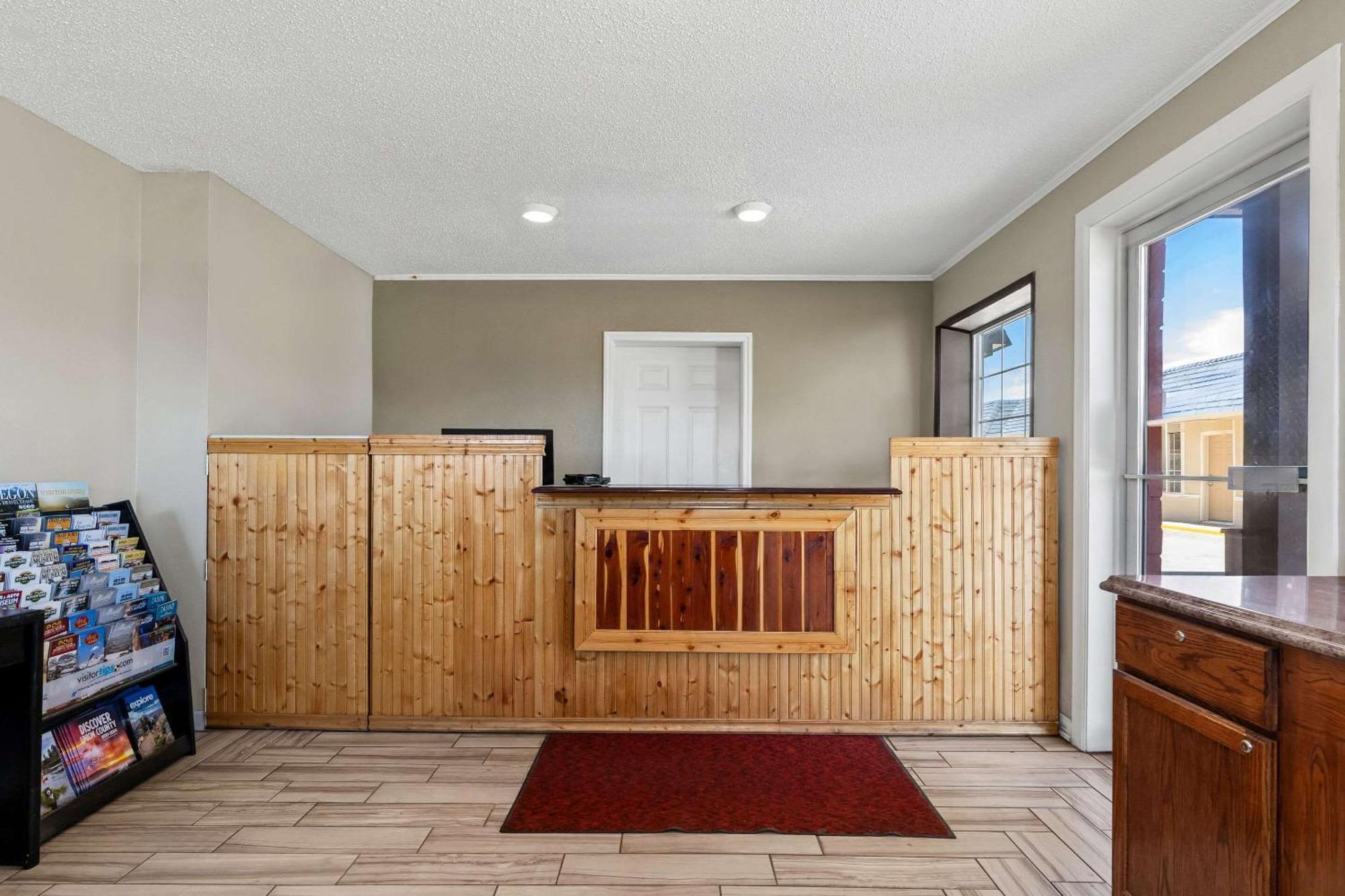 Rodeway Inn Hermiston - Umatilla 외부 사진