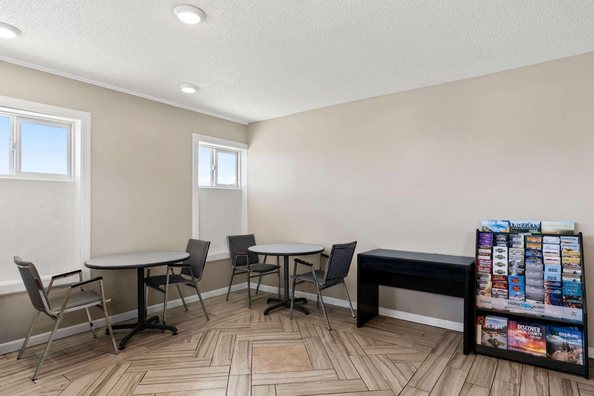 Rodeway Inn Hermiston - Umatilla 외부 사진
