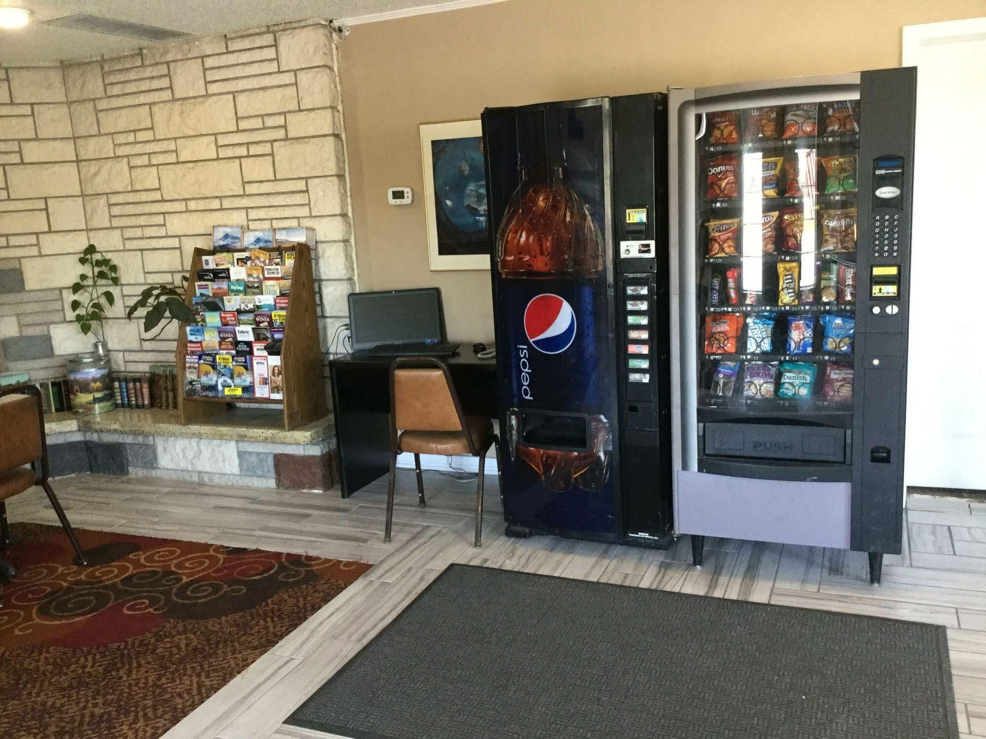 Rodeway Inn Hermiston - Umatilla 외부 사진