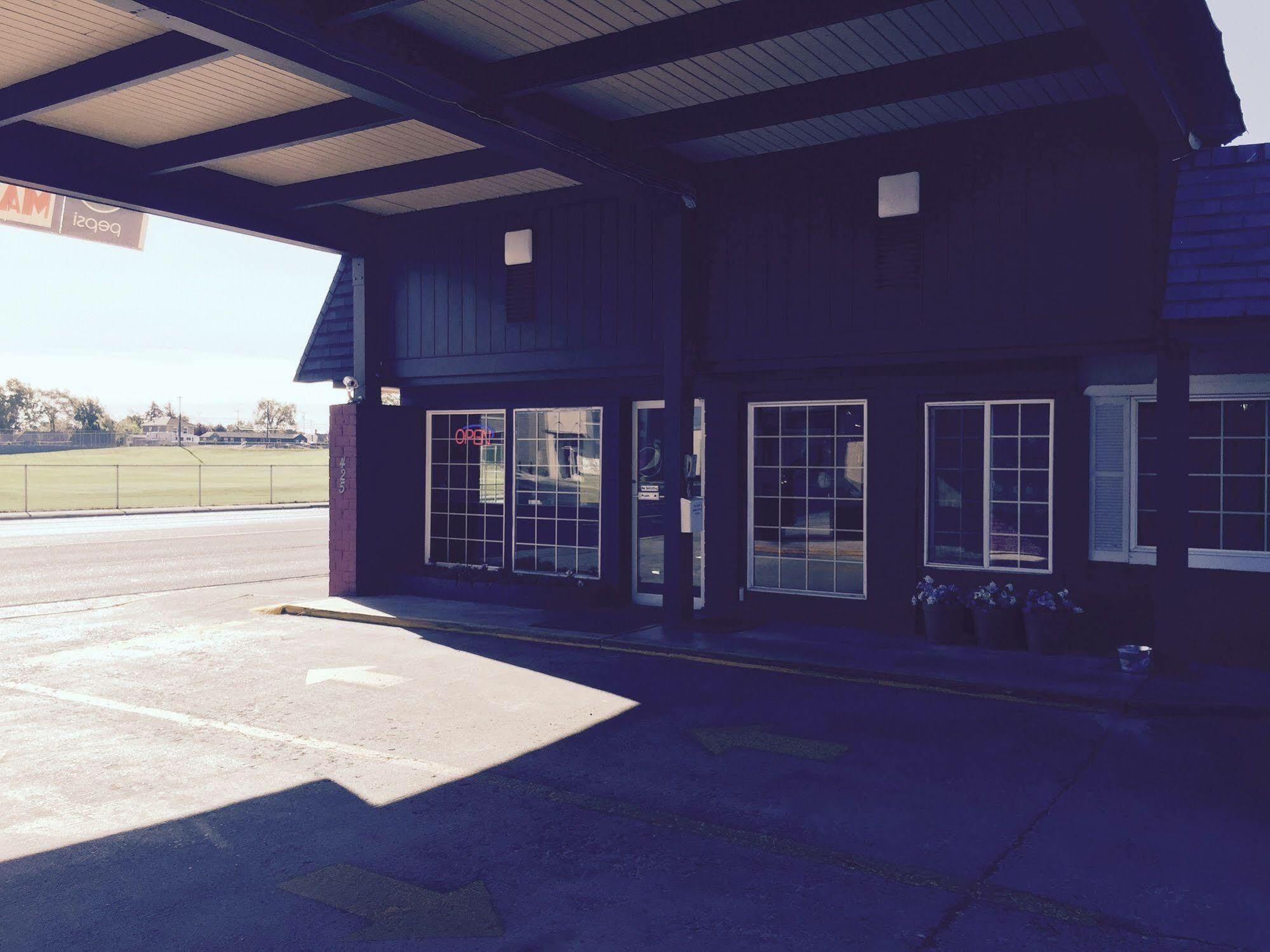 Rodeway Inn Hermiston - Umatilla 외부 사진